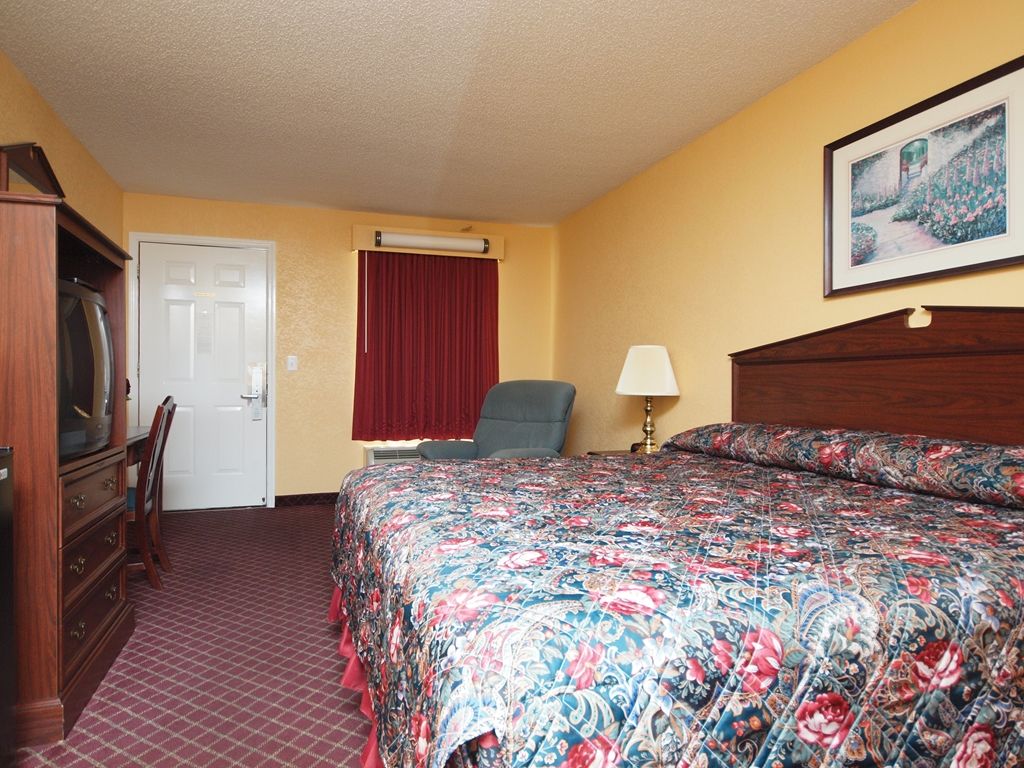 Western Motel Fitzgerald Room photo