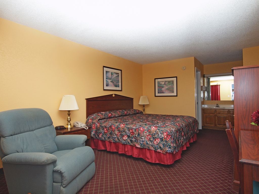 Western Motel Fitzgerald Room photo